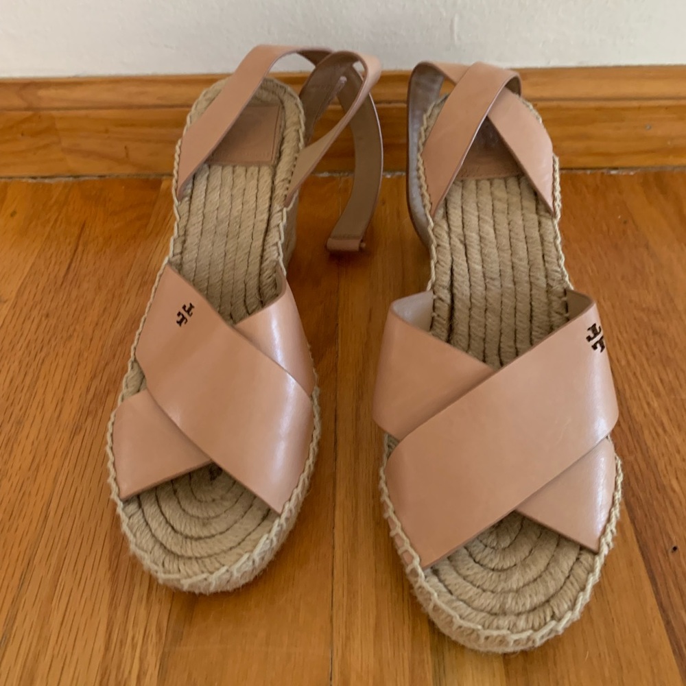 Tory Burch Wedges 7.5 - like new